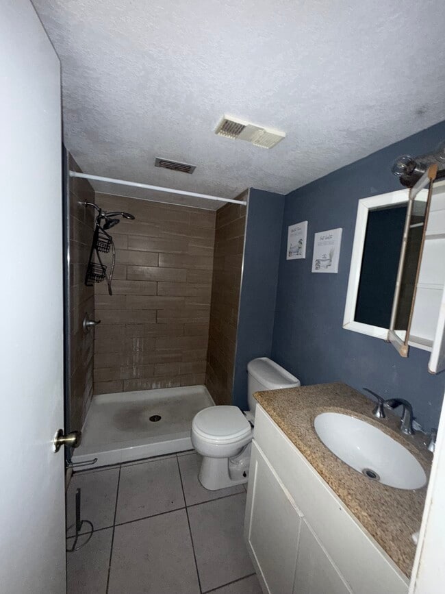 Building Photo - 510 Avenue K NW