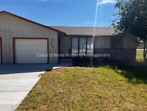 Building Photo - 500 W Golden Sun Ct