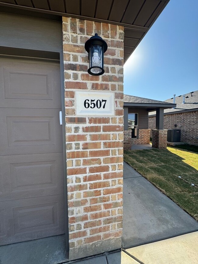 Foto del edificio - Brand Newer Construction 3/2/2