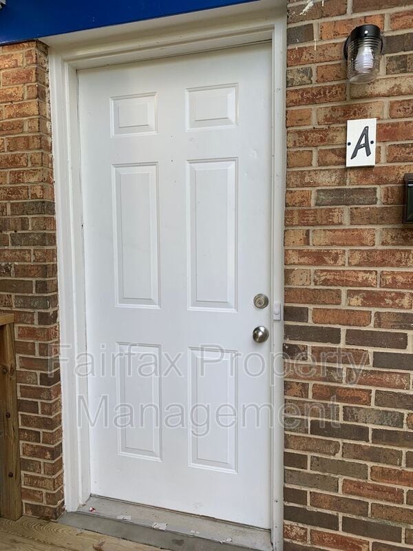 Photo - 2420 Owen St Apartment