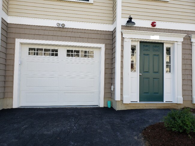 Building Photo - 55 Cardigan Ct
