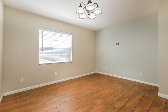 Building Photo - 11342 Blackbark Dr