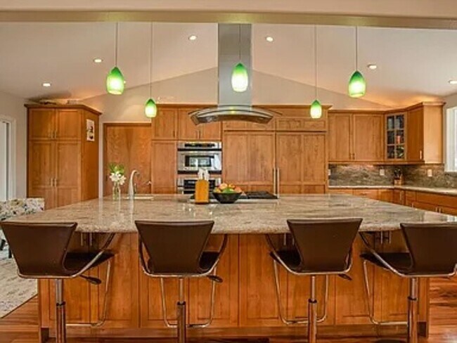 Foto del edificio - Spacious Holualoa Home for Rent in Private Hualalai Farms Community