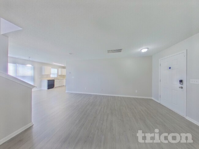 Foto del edificio - 5203 Holbert Cir