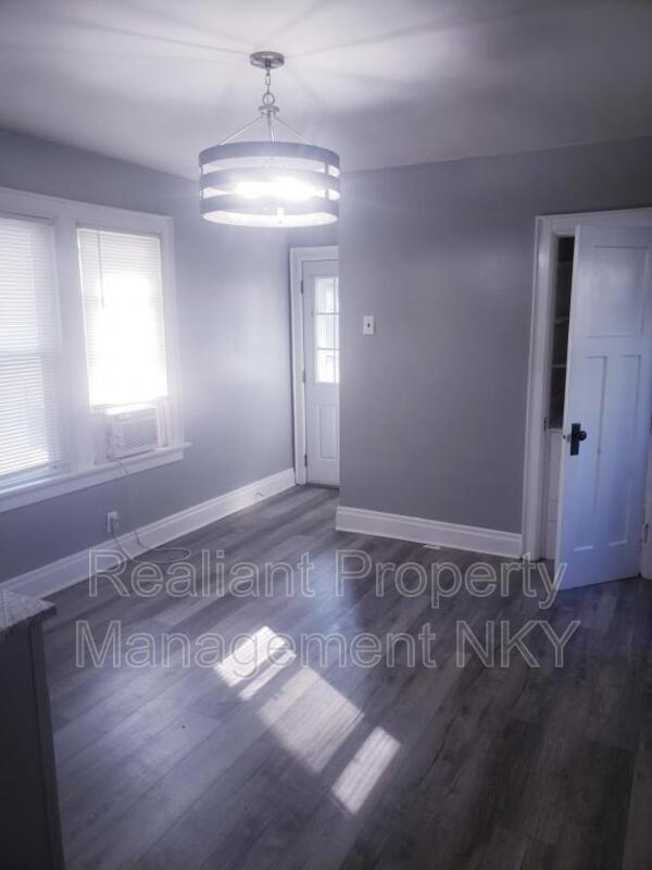 Foto del edificio - 3405 Caroline Ave