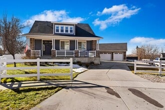 Building Photo - 369 Clark Cir