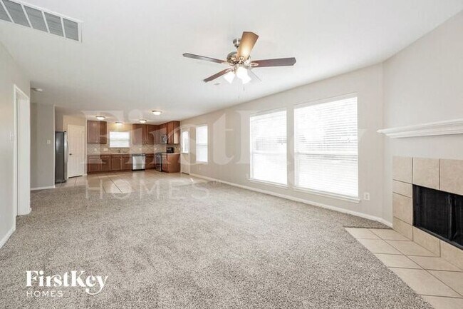 Foto del edificio - 8319 Loetsch Ridge Way