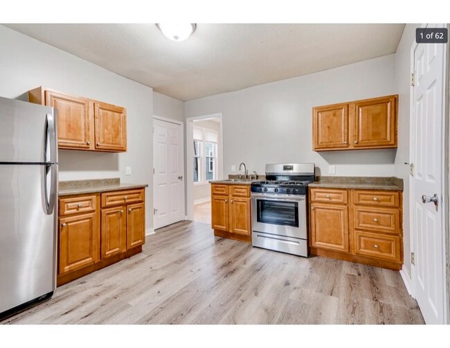 Foto del edificio - 994 Iglehart Ave