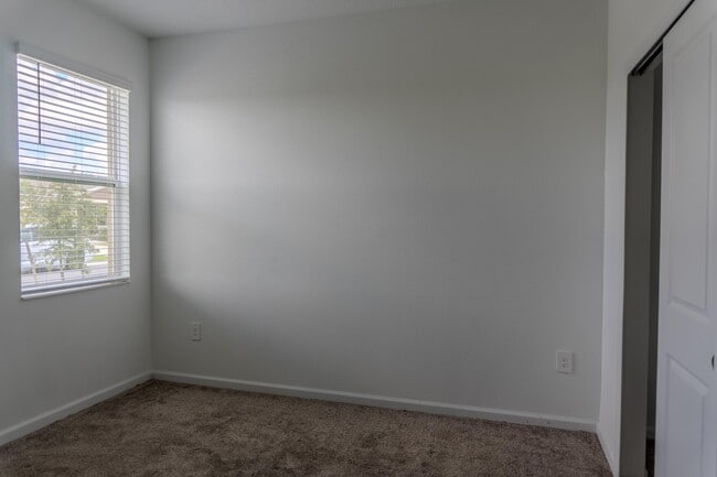 Building Photo - 561 Hatteras Rd