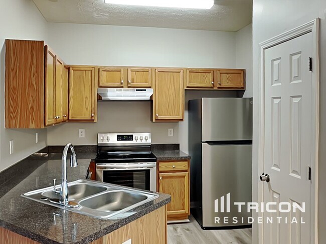 Foto del edificio - 1570 Eastern Sunrise Ln