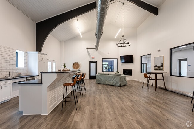 Clubhouse - Spark Windsor