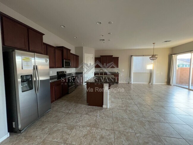 Foto del edificio - 10448 E Palladium Dr