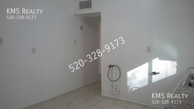 Foto del edificio - 5126 E Bellevue St