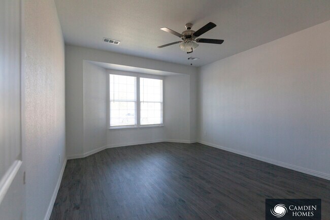 Foto del edificio - 241 Jardim Ln