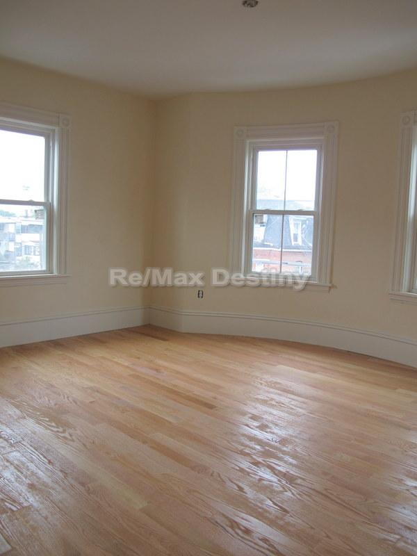 Building Photo - 15 Quincy St