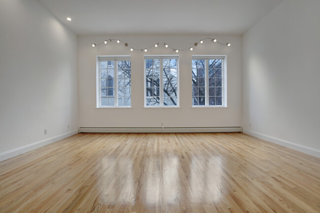 Foto del edificio - 496A Court St