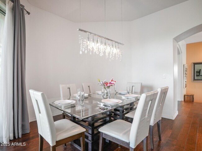 Foto del edificio - 14850 Grandview Dr