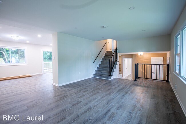 Building Photo - 4 br, 2.5 bath House - 1303 Peaceful Ln