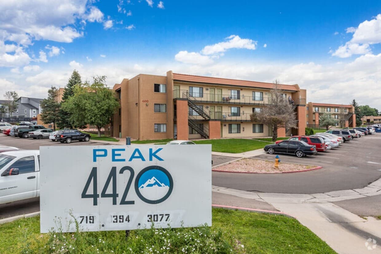 **MOVE IN SPECIAL** Come and apply today!! - **MOVE IN SPECIAL**  Come and apply today!!