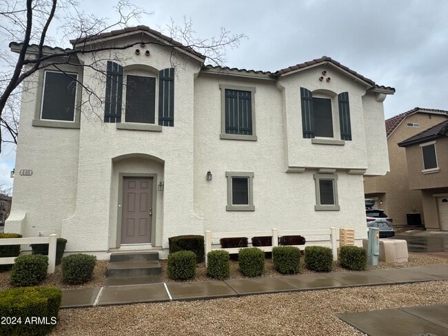 Building Photo - 446 N Alder Ct