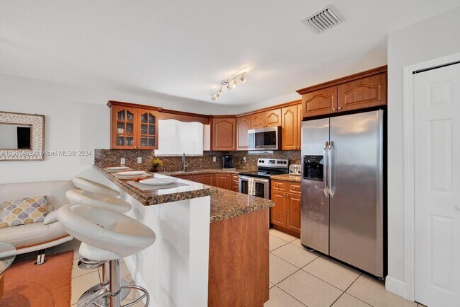 Foto del edificio - 7702 NE 3rd Ct