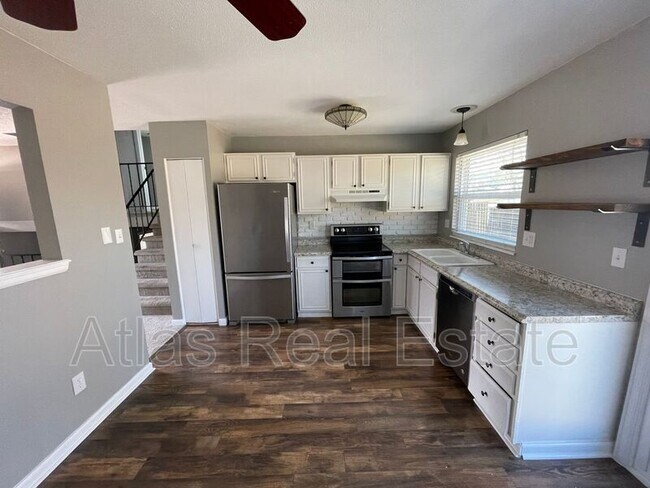 Building Photo - 4680 Bailey Dr
