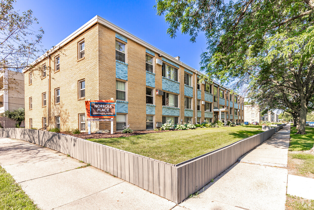 Primary Photo - Norfolk Place Apartments