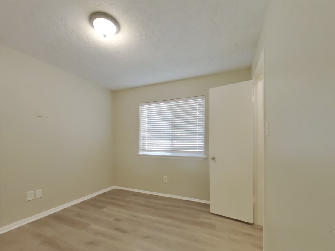 Foto principal - 2602 Carson Dr