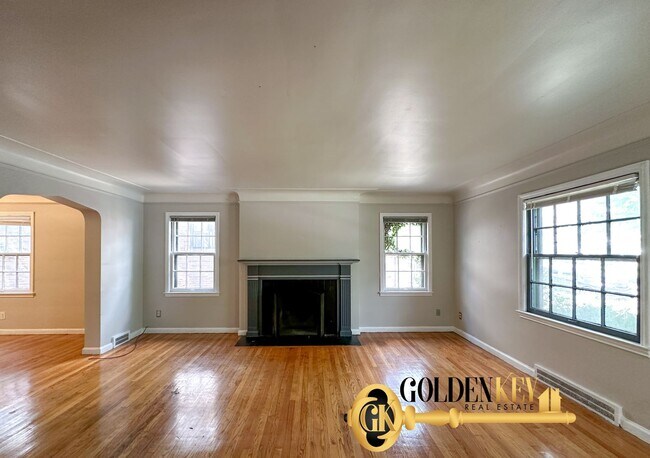 Foto del edificio - 20413-20415 Stratford Rd