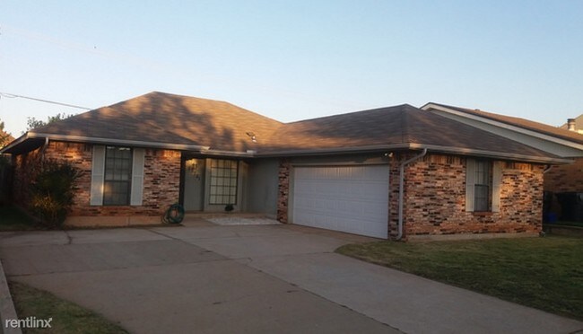 Building Photo - 12721 Brandon Pl