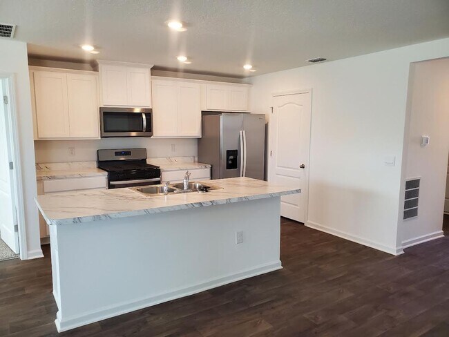 Foto del edificio - BRAND NEW Home in St. Augustine's Gated En...