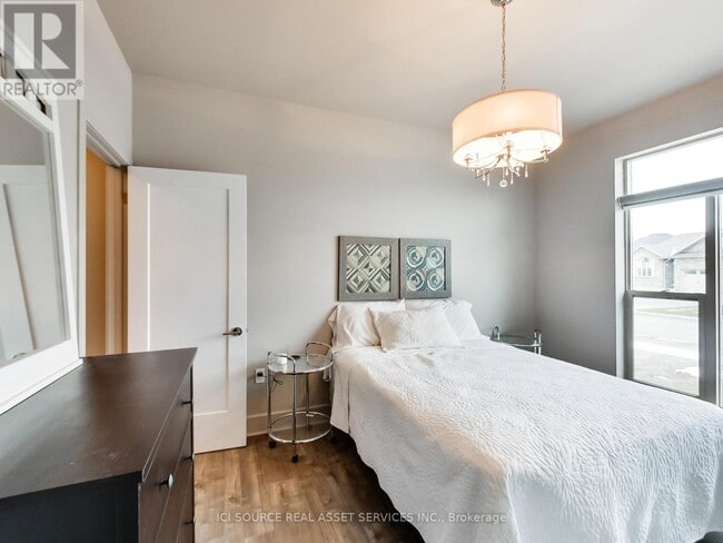 Building Photo - 6 Renfield St