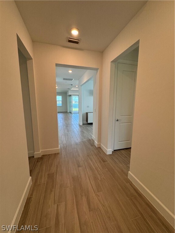 Foto del edificio - 15968 Shoreline Dr