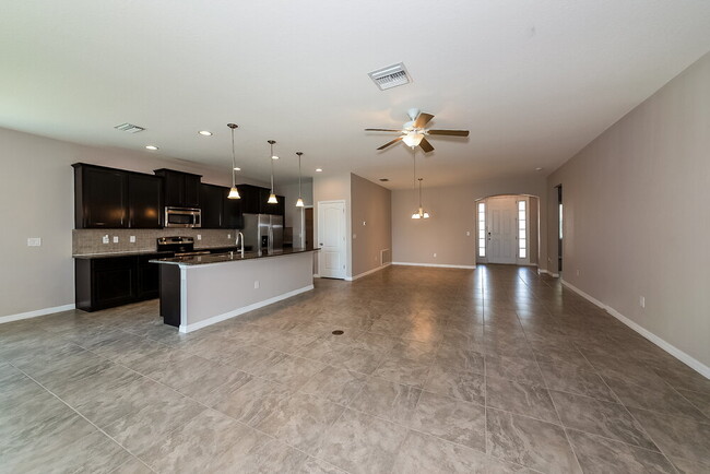 Building Photo - 5706 Broad River Run