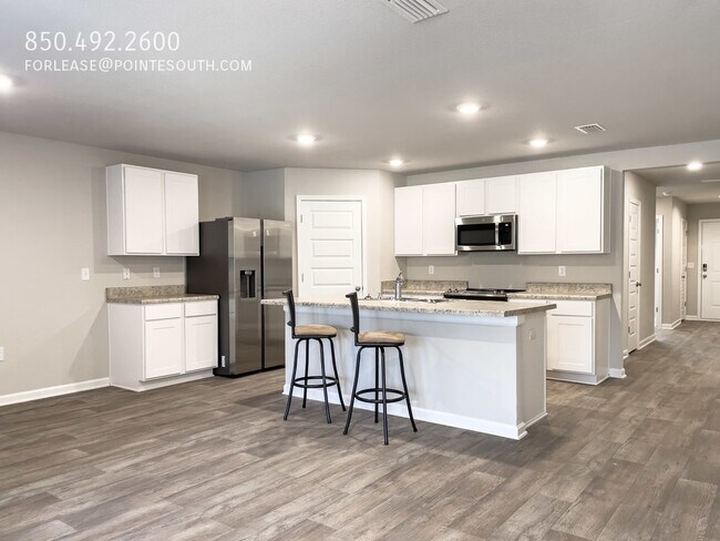 Building Photo - Pet Friendly Rental