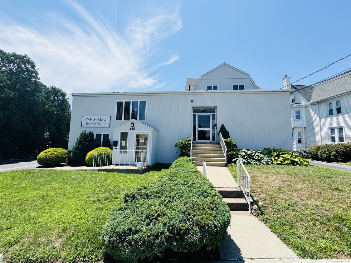 Foto principal - 425 Montauk Ave