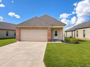 Building Photo - 15484 Oakstone Dr