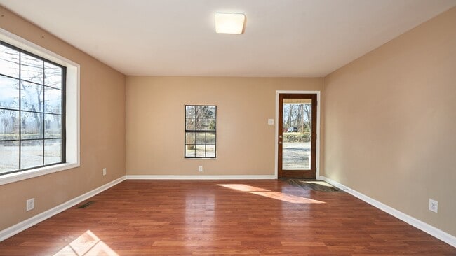 Building Photo - Coming Soon: 3BR, 2BA house in the county....