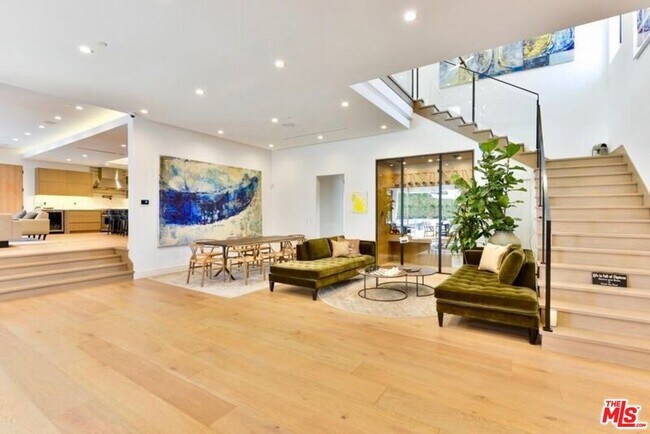 Foto del edificio - 13020 Greenleaf St