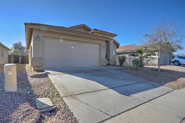 Building Photo - 16th Street and Southern - 4 Bed + 2 Bath ...