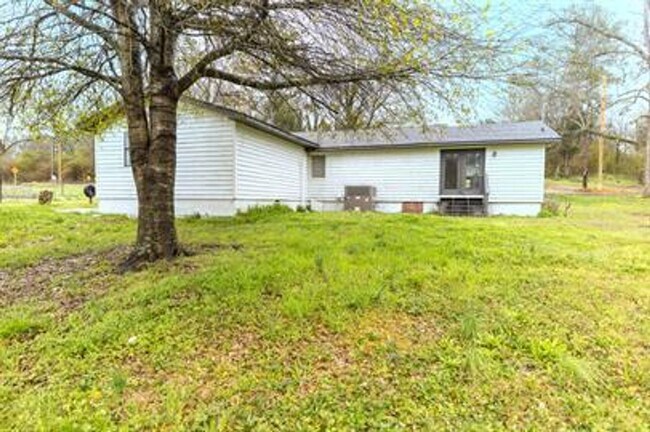 Foto del edificio - Charming 3BR/2BA Home in Vincent