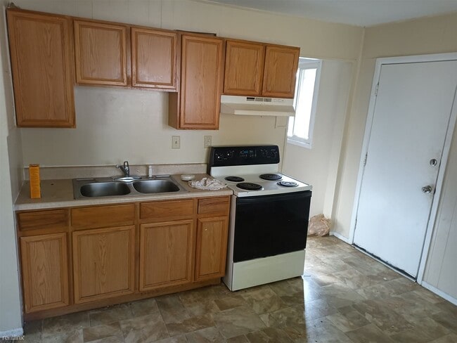 Building Photo - 4 br, 1 bath House - 4432 Natchez Avenue