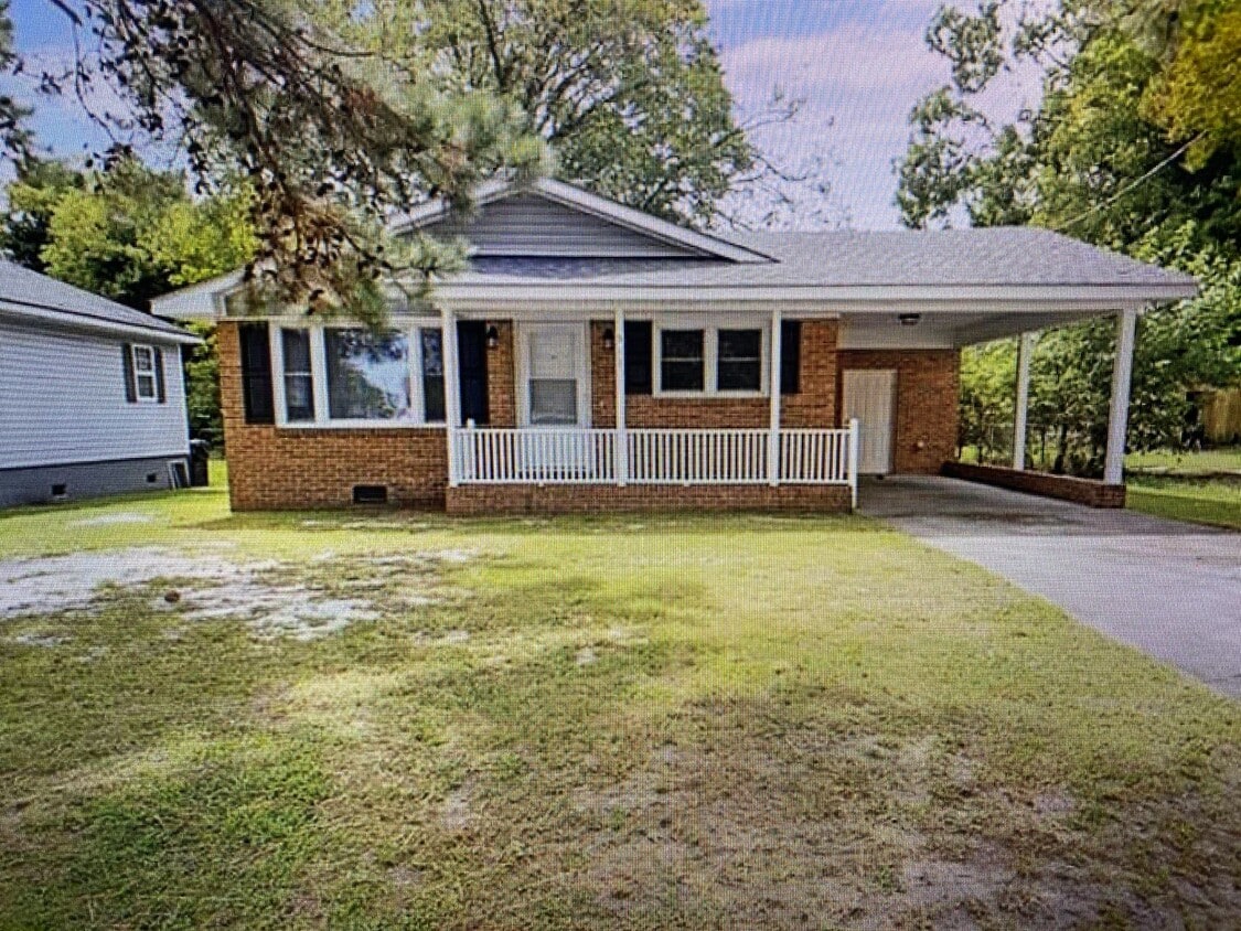 Primary Photo - 511 Shepard St