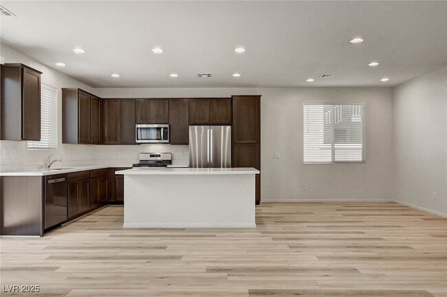 Foto del edificio - 8929 Pebble Sand St