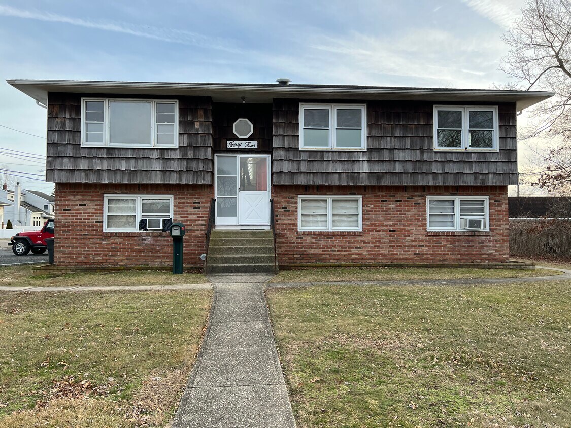 Primary Photo - 34 Wittridge Rd
