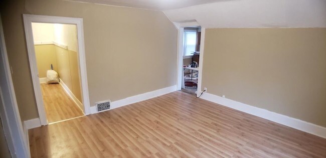 Foto del edificio - 320 Sherry Street - Upper
