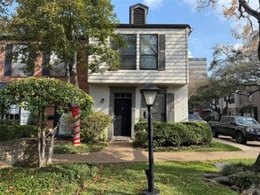 Building Photo - 3636 Lake St