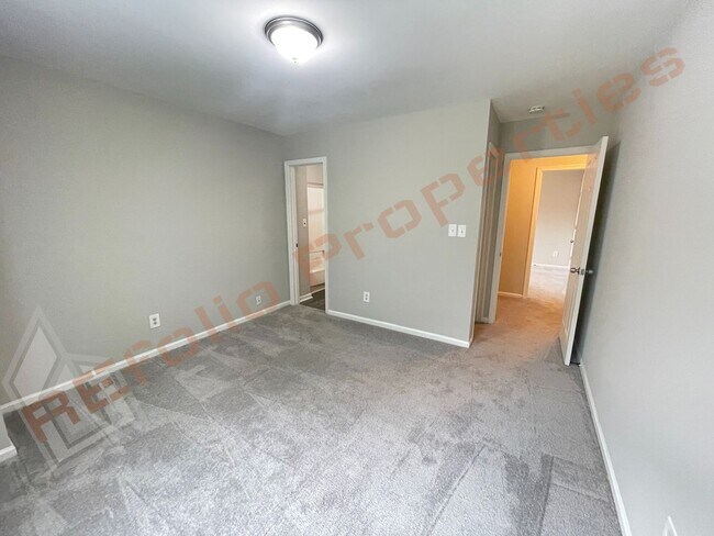 Building Photo - Kilcullen Drive-4612