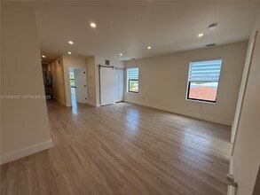 Building Photo - 1721 SW 13th St