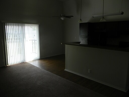 Building Photo - 444 Shamrock Ct